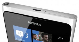Lumia 900 vorne weiß