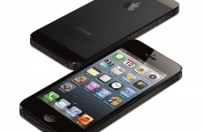 iPhone 5 schwarz liegend vorne und hinten