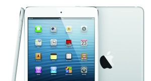 iPad Mini in Weiß stehend