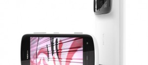 Nokia 808 PureView weiß seitlich