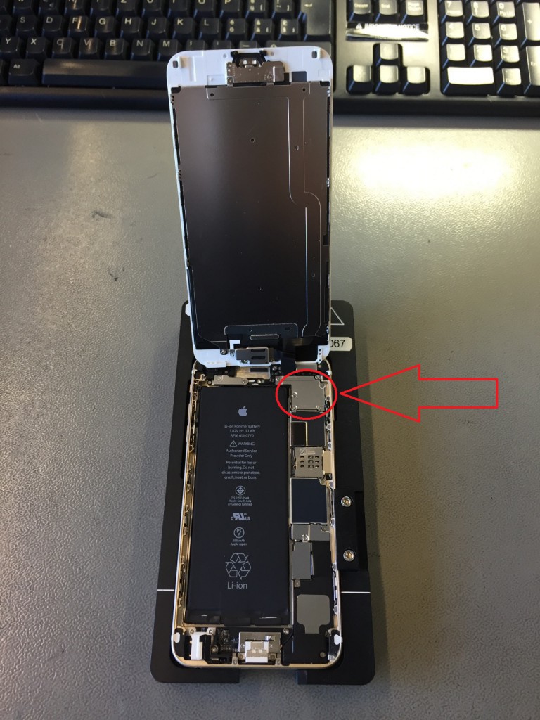 iPhone 6S Display ausbauen